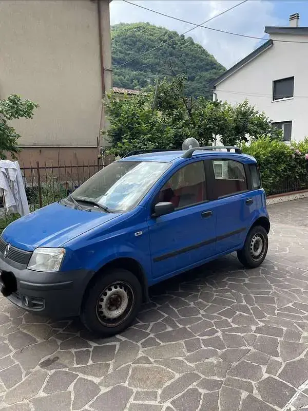 Usata Fiat Panda 4x4 Climbing 60 CV (44 kW) 2005 Bluazzurro Utilitaria