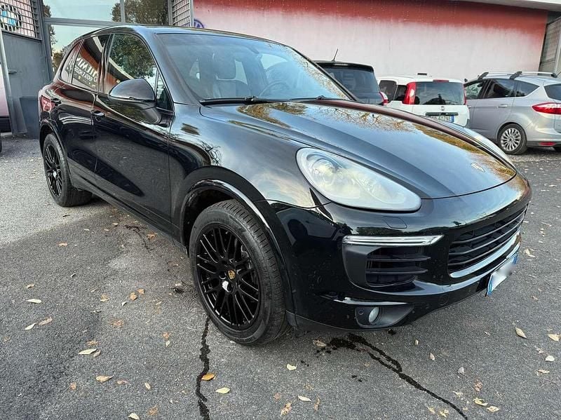 Usata Porsche Cayenne Platinum Edition 250 CV (183 kW) 2017 Nero SUV