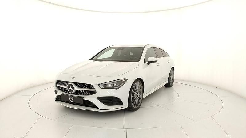 Begagnad Mercedes CLA200 Shooting Brake Premium 163 HK (119 kW) 2020 Kombi