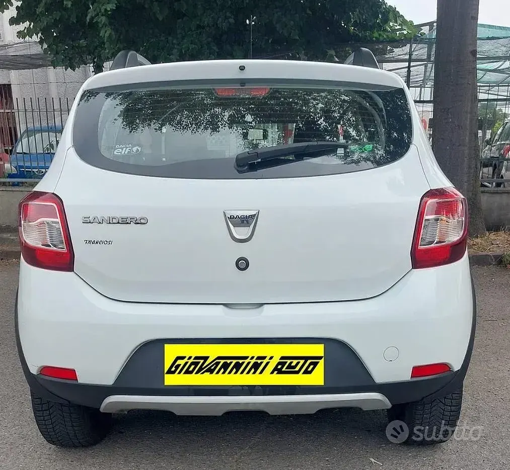 Usata Dacia Sandero Stepway 90 CV (66 kW) 2014 Bianco Berlina