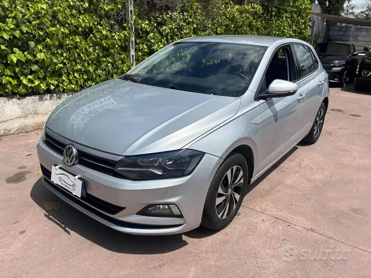 Usata VW Polo Comfortline 65 CV (47 kW) 2018 Grigio Utilitaria