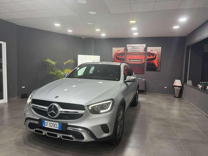 Usata Mercedes GLC220 Premium Plus 194 CV (142 kW) 2021 Argento SUV