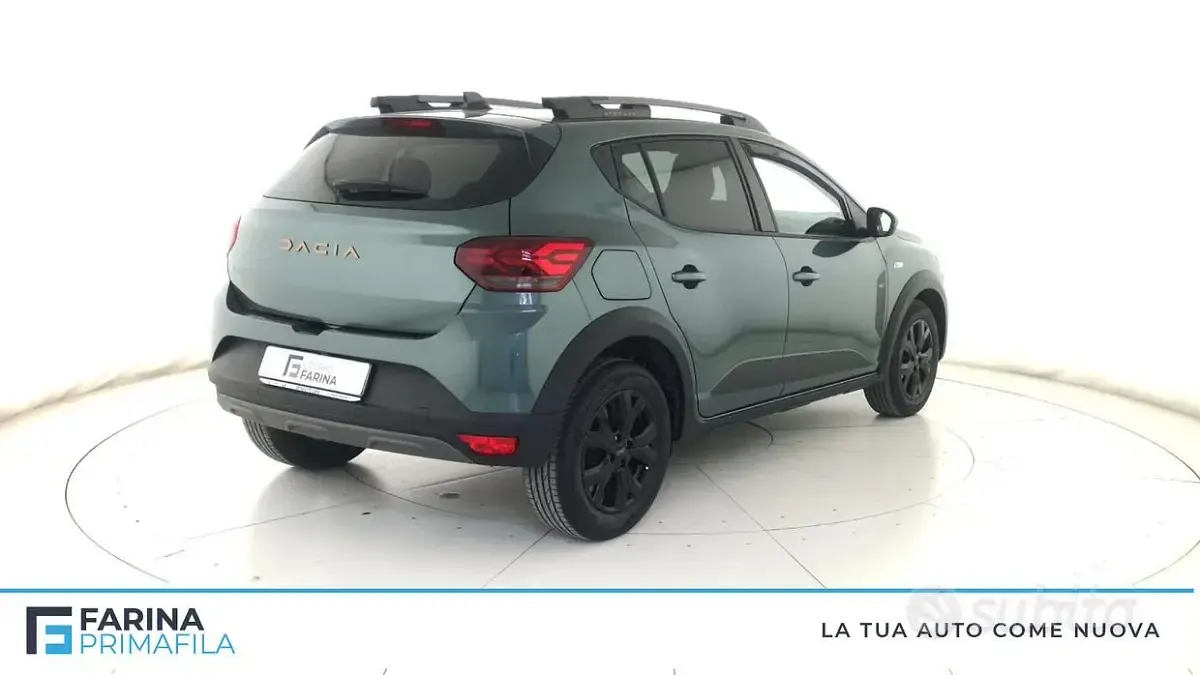 Usata Dacia Sandero Stepway 101 CV (74 kW) 2025 Verde Berlina