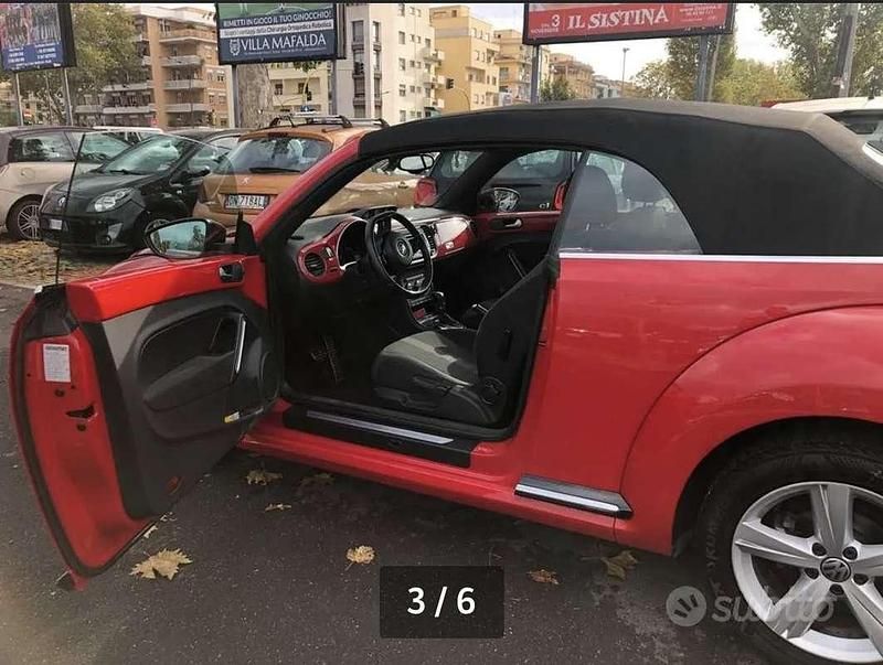 Usata VW Beetle Cabriolet Sportline 160 CV (117 kW) 2013 Rosso Cabrio