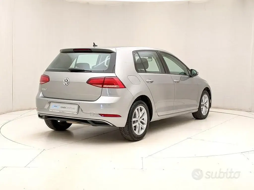 Usata VW Golf VII Sport 116 CV (85 kW) 2019 Grigio Berlina