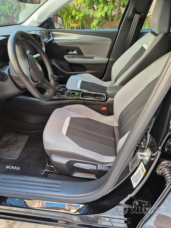 Usata Opel Mokka 136 CV (100 kW) 2024 Nero SUV