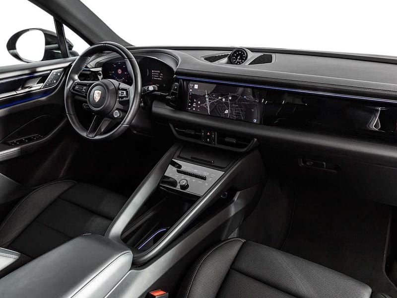 Usata Porsche Macan Sport 300 kW (408 CV) 2024 Rubino metallizzato SUV