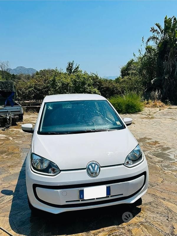 Usata VW up! 60 CV (44 kW) 2015 Bianco Utilitaria