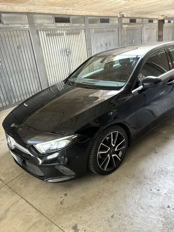 Usata Mercedes A180 Business 116 CV (85 kW) 2019 Berlina