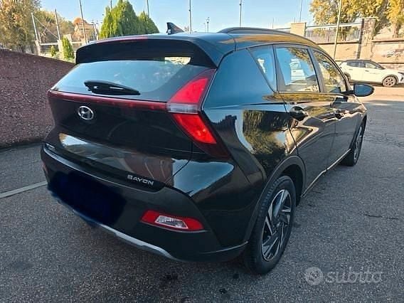 Gebraucht Hyundai Bayon 84 PS (61 kW) 2021 Schwarz SUV