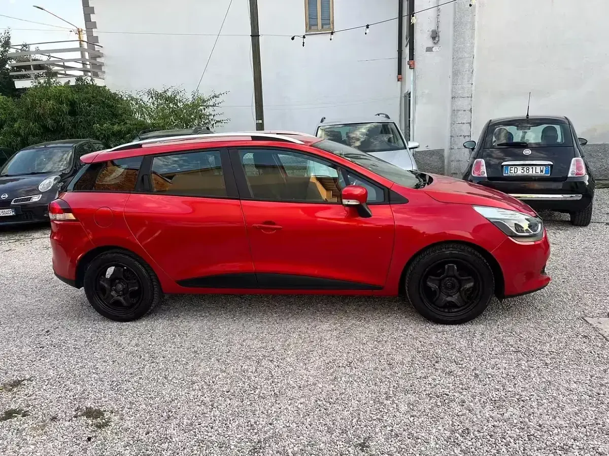 Usata Renault Clio 75 CV (55 kW) 2014 Rosso Station wagon