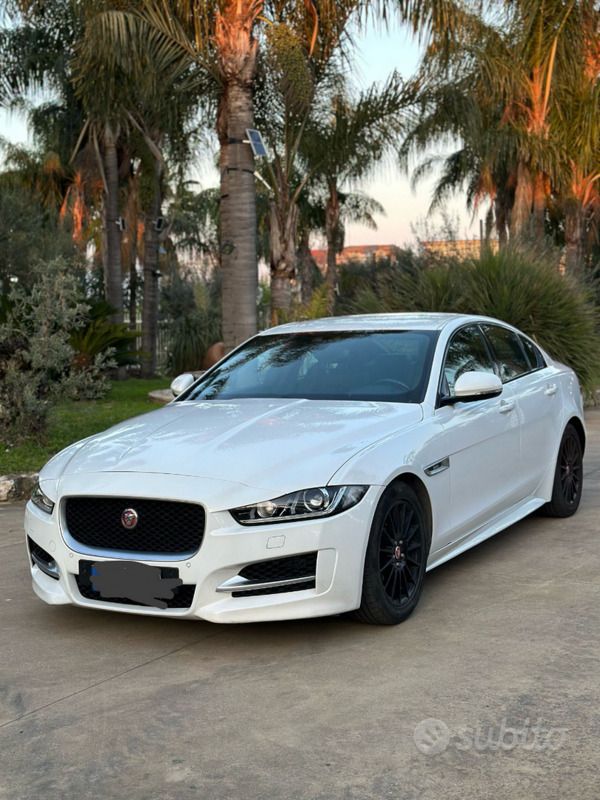Usata Jaguar XE R-Sport 2016 Bianco Berlina