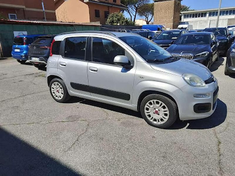 Usata Fiat Panda Easy 69 CV (50 kW) 2014 Grigio argento Utilitaria