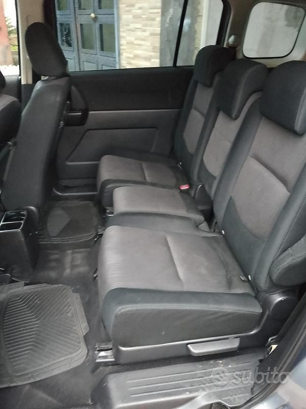 Begagnad Mazda 5 2009 Grå Minibuss