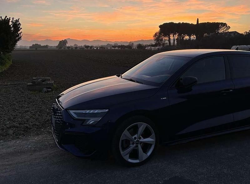 Usata Audi A3 S-Line 150 CV (110 kW) 2020 Blu/azzurro Berlina