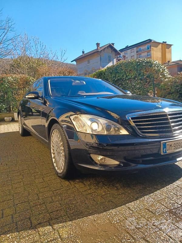 Usata Mercedes S500 387 CV (284 kW) 2006 Blu Berlina