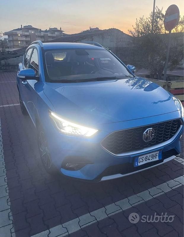 Usata MG ZS Luxury 2024 Blu SUV