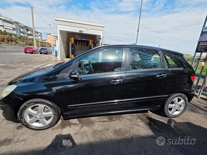 Usata Mercedes B180 2006 Nero Monovolume