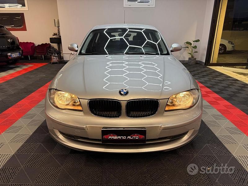 Usata BMW 120 177 CV (130 kW) 2008 Grigio Utilitaria