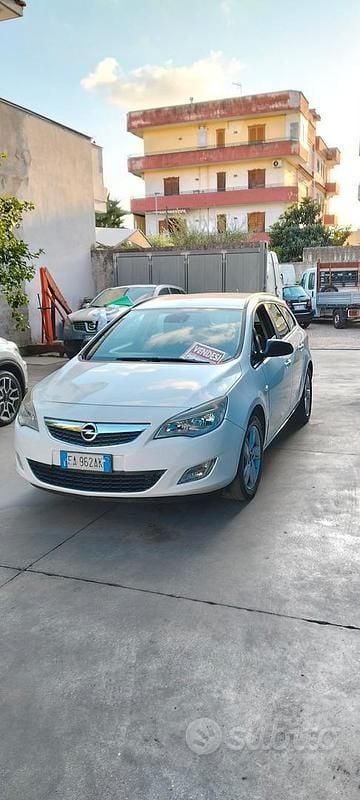 Usata Opel Astra 110 CV (80 kW) 2016 Bianco Station wagon