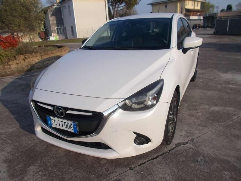Usata Mazda 2 Exceed 105 CV (77 kW) 2016 Bianco Berlina