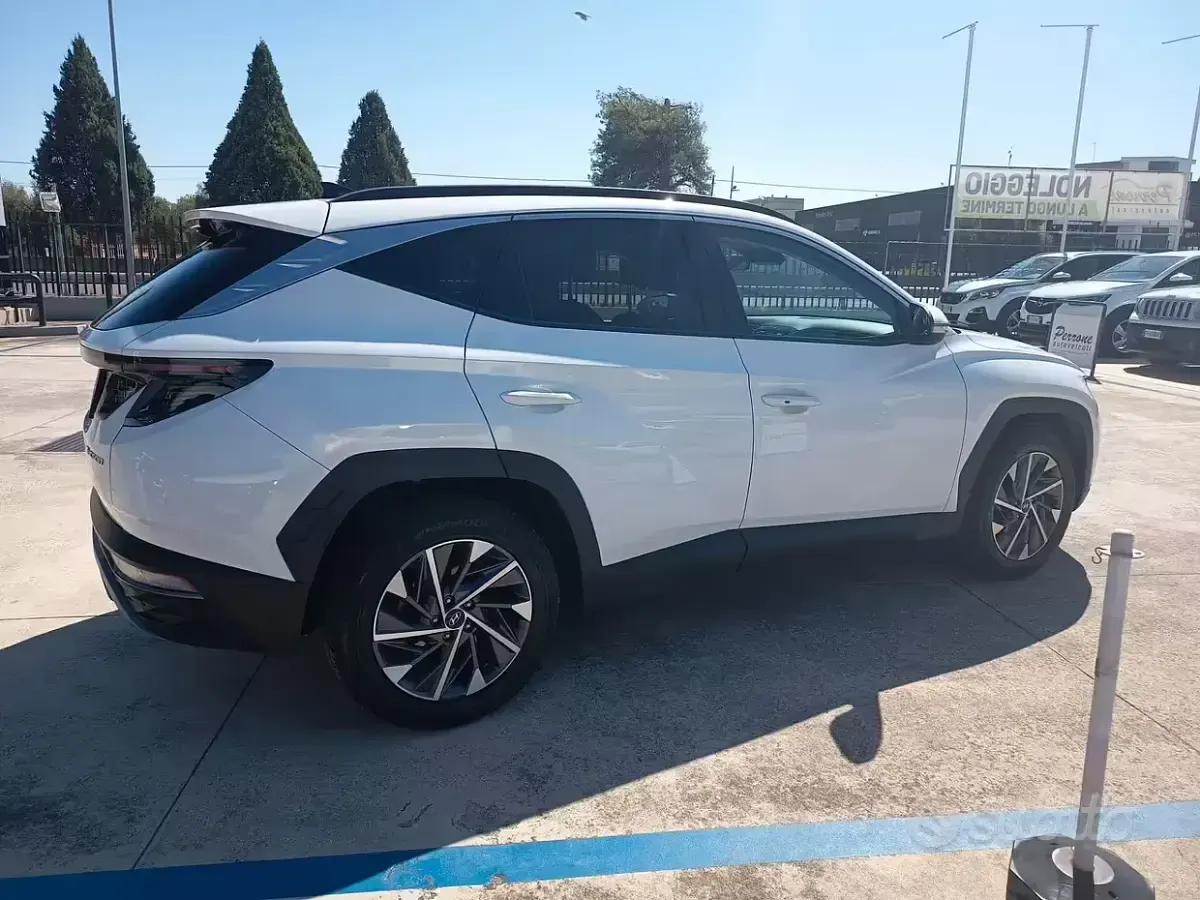 Usata Hyundai Tucson 116 CV (85 kW) 2022 Bianco SUV