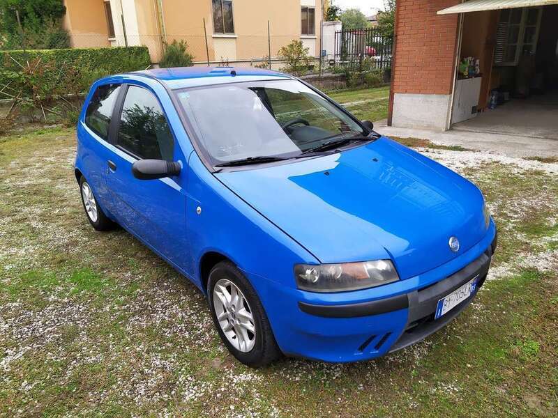 Usato 2002 Fiat Punto 1.2 Benzin 80 CV (1.500 €)