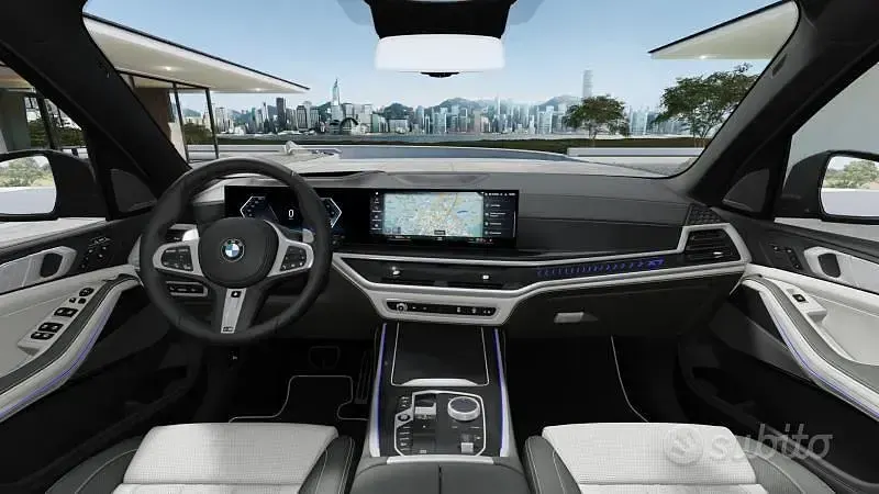 Nuova BMW X7 M Sport 340 CV (250 kW) 2026 Grigio SUV