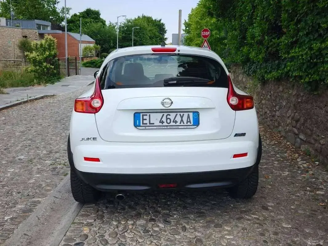Usata Nissan Juke Acenta 110 CV (80 kW) 2012 Bianco SUV