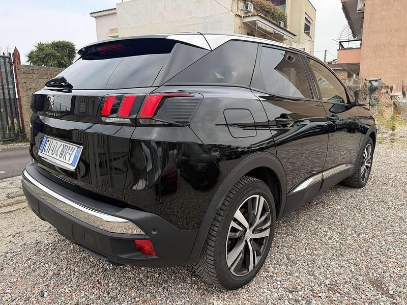 Usata Peugeot 3008 Allure 131 CV (96 kW) 2023 Nero SUV