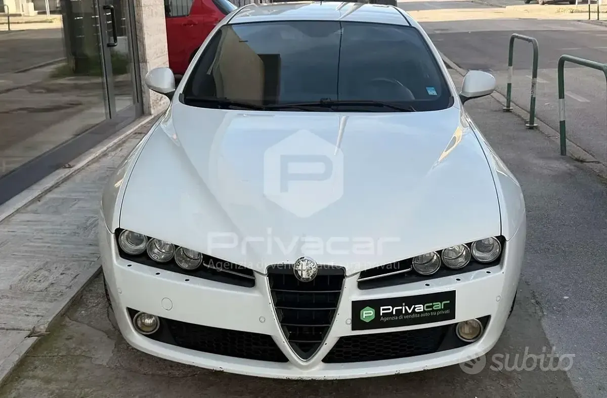 Usata Alfa Romeo 159 Ti 170 CV (125 kW) 2011 Bianco Station wagon