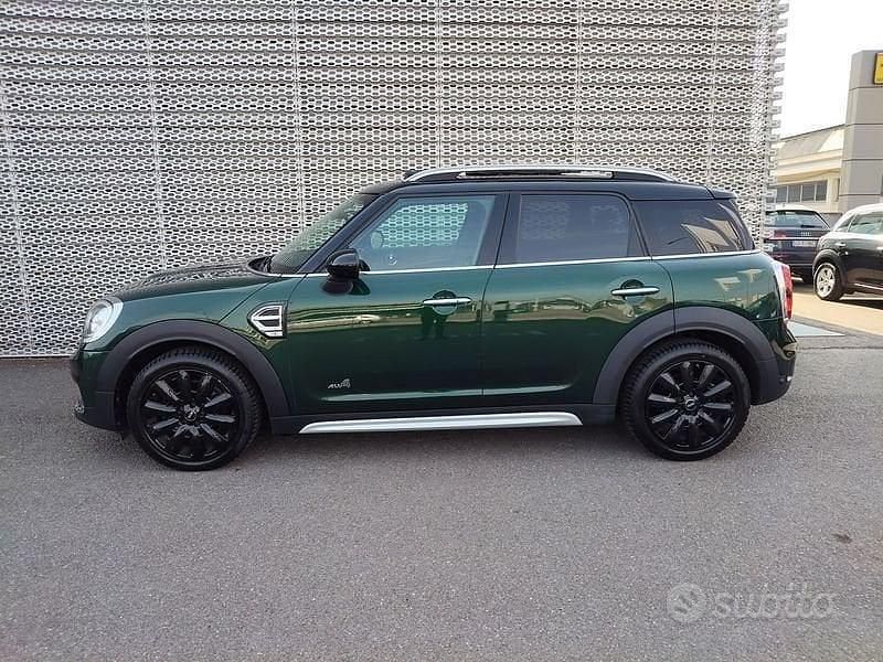 Usata Mini Cooper D Countryman Business 150 CV (110 kW) 2018 Verde SUV