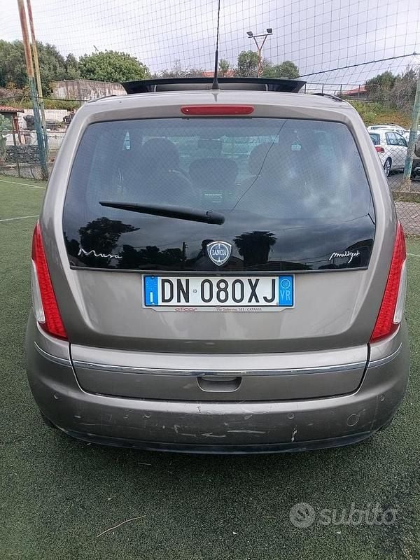 Usata Lancia Musa 90 CV (66 kW) 2009 Monovolume