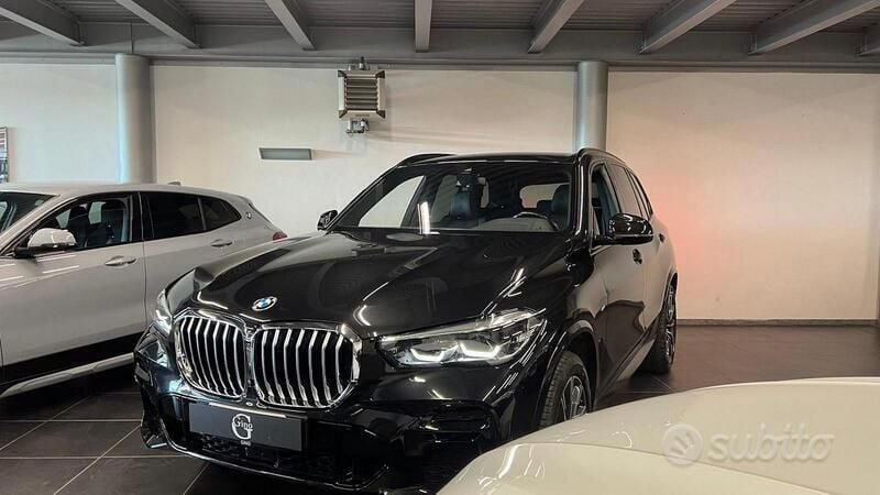 Nero Usata 2022 BMW X5 M Sport SUV | 52.900 € (Buon prezzo) - Immagine 1/4