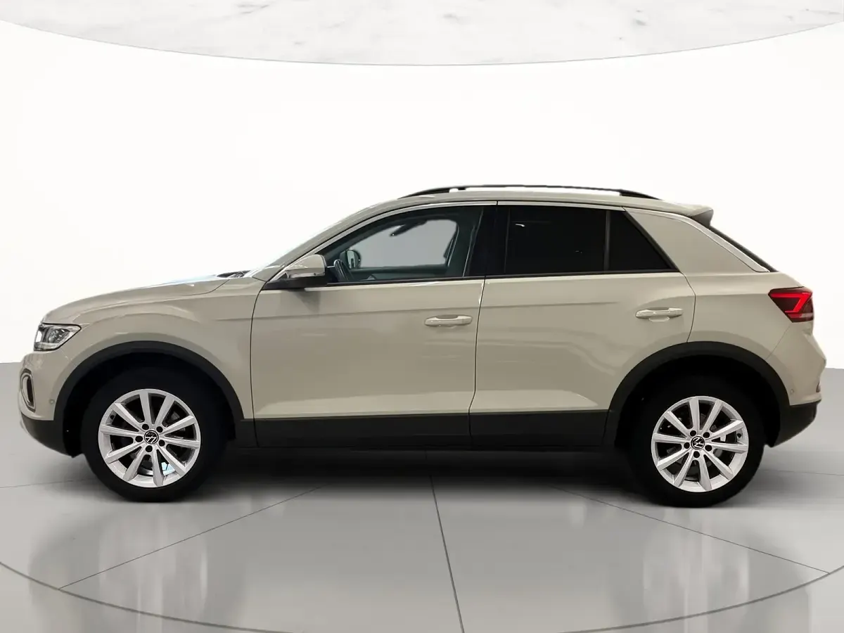 Usata VW T-Roc Life 150 CV (110 kW) 2023 Ascot grey SUV