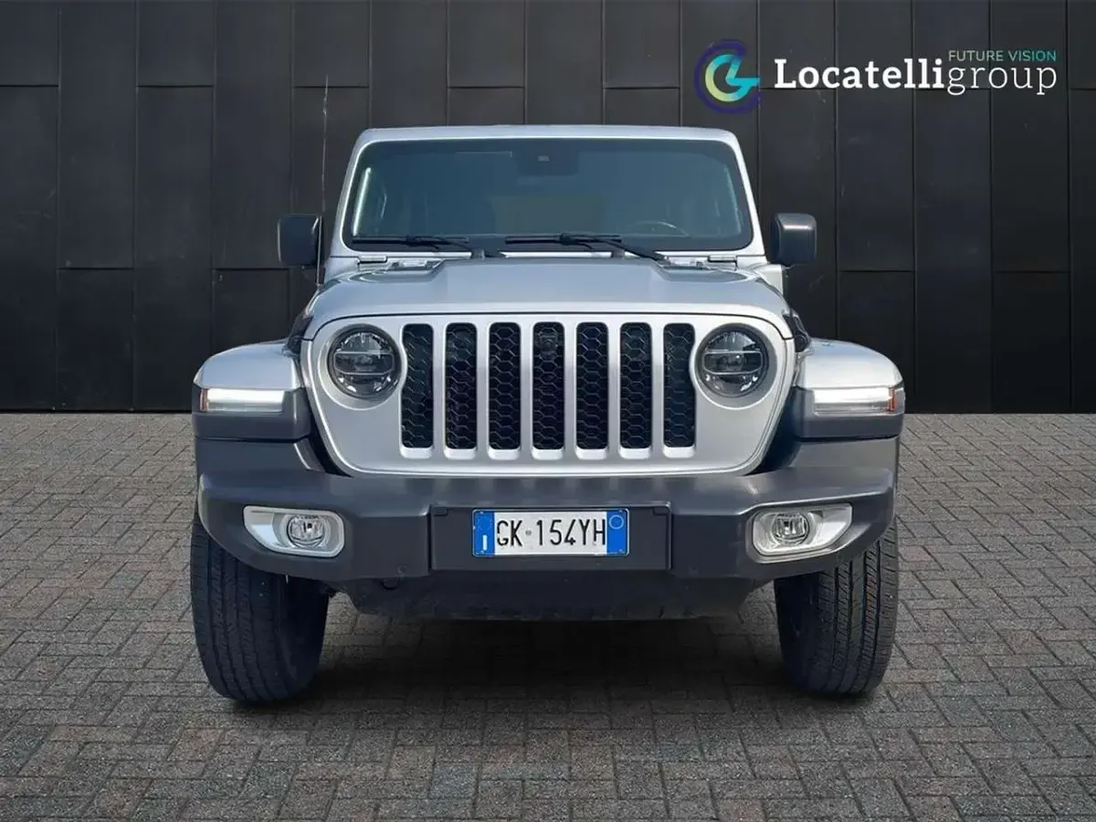 Usata Jeep Wrangler Unlimited Sahara 272 CV (200 kW) 2022 Argento SUV