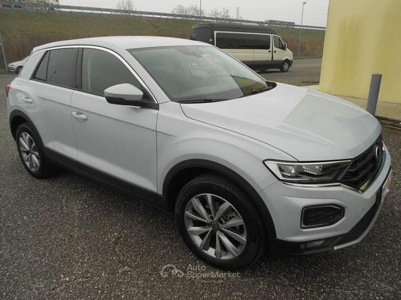Usata VW T-Roc Life 150 CV (110 kW) 2022 Bianco pastello SUV