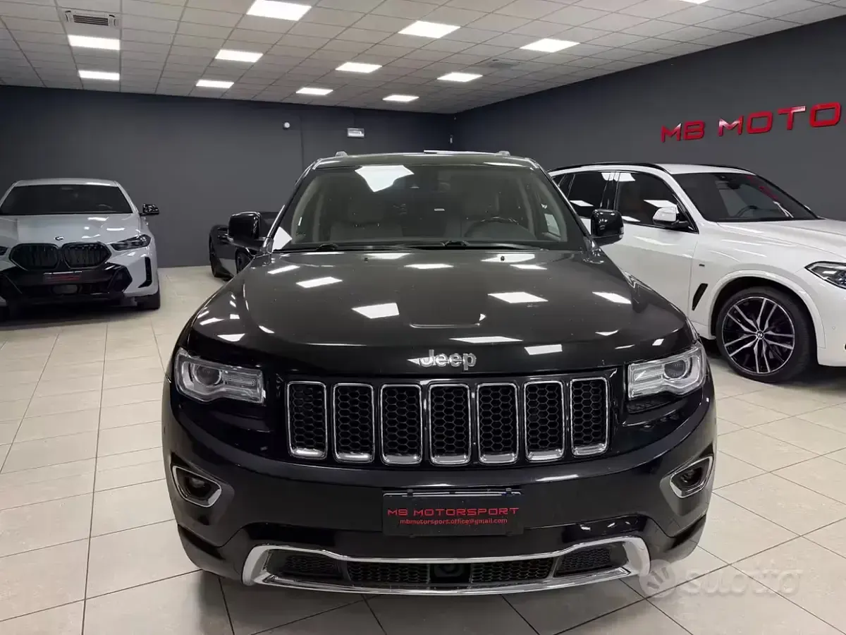 Usata Jeep Grand Cherokee Overland 250 CV (183 kW) 2015 Nero SUV