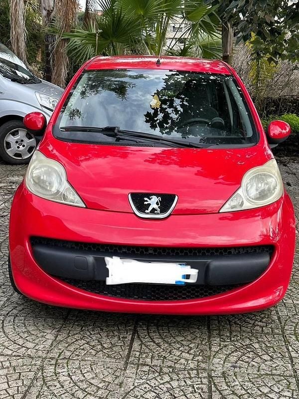 Rosso Usata 2006 Peugeot 107 Due volumi | 4500 € (Buon prezzo) - Immagine 1/3