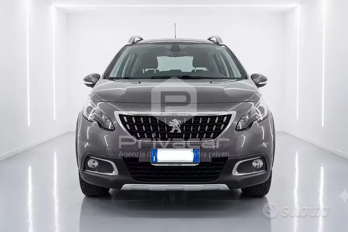 Usata Peugeot 2008 Allure 102 CV (75 kW) 2019 Grigio SUV