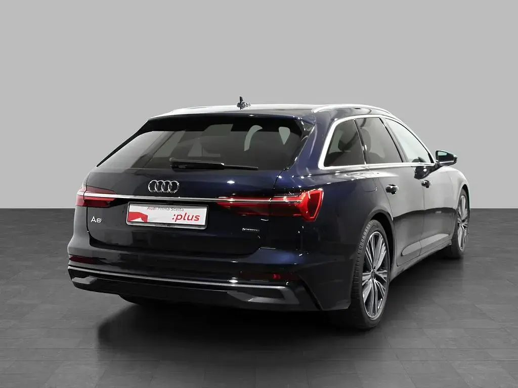 Nuova Audi A6 S-Line 204 CV (150 kW) 2025 Blu firmamento metallizzato Station wagon