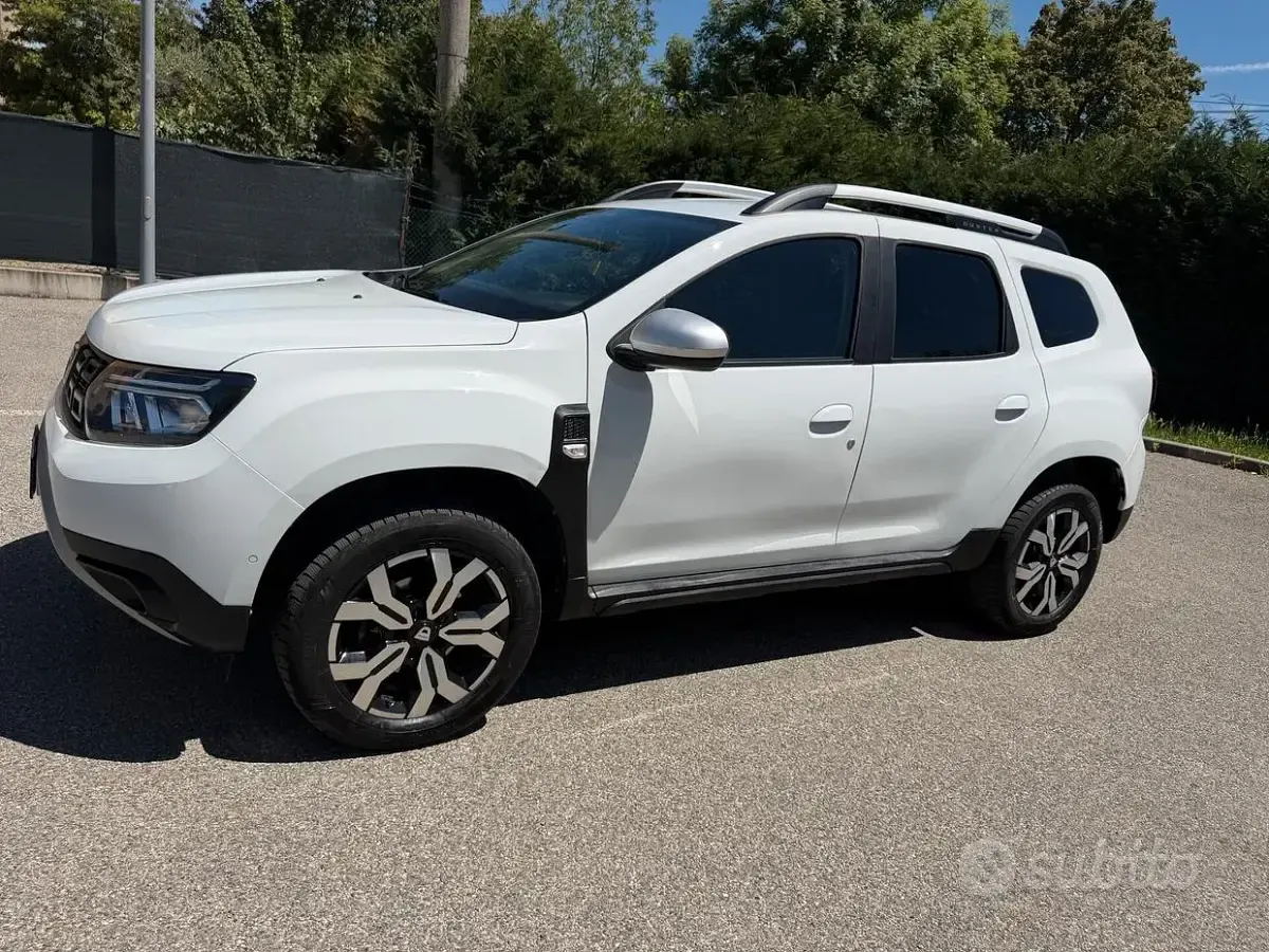Usata Dacia Duster 101 CV (74 kW) 2022 Bianco SUV