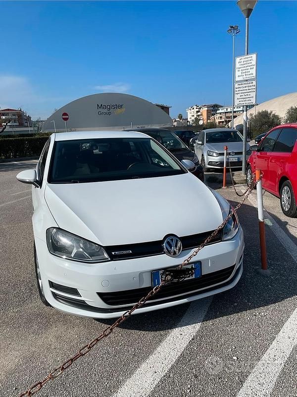 Usata VW Golf VII 110 CV (80 kW) 2015 Bianco Berlina