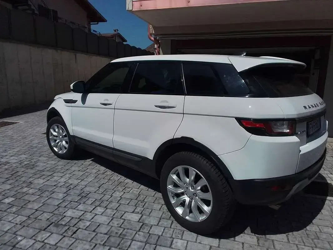Usata Land Rover Range Rover evoque HSE Dynamic 150 CV (110 kW) 2017 Bianco SUV