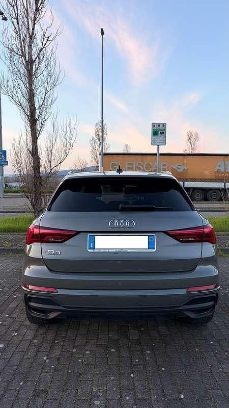 Usata Audi Q3 S-Line 150 CV (110 kW) 2023 Grigio SUV