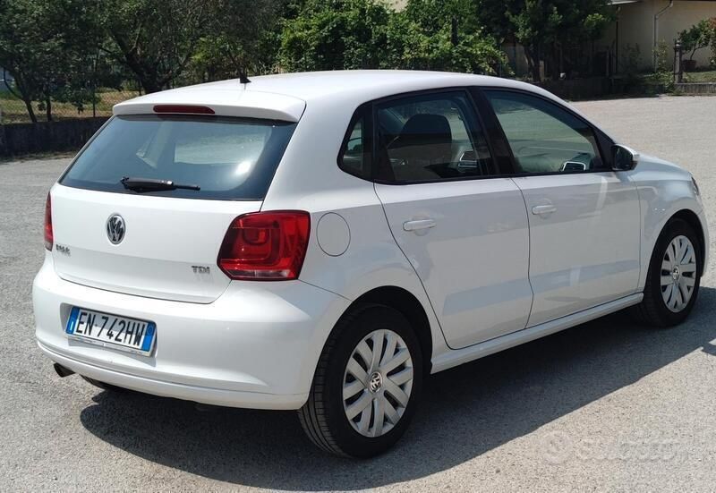 Usata VW Polo R-line 90 CV (66 kW) 2012 Bianco Utilitaria