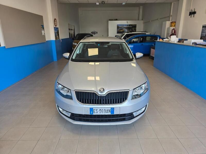 Usata Skoda Octavia Elegance 105 CV (77 kW) 2013 Grigio Berlina