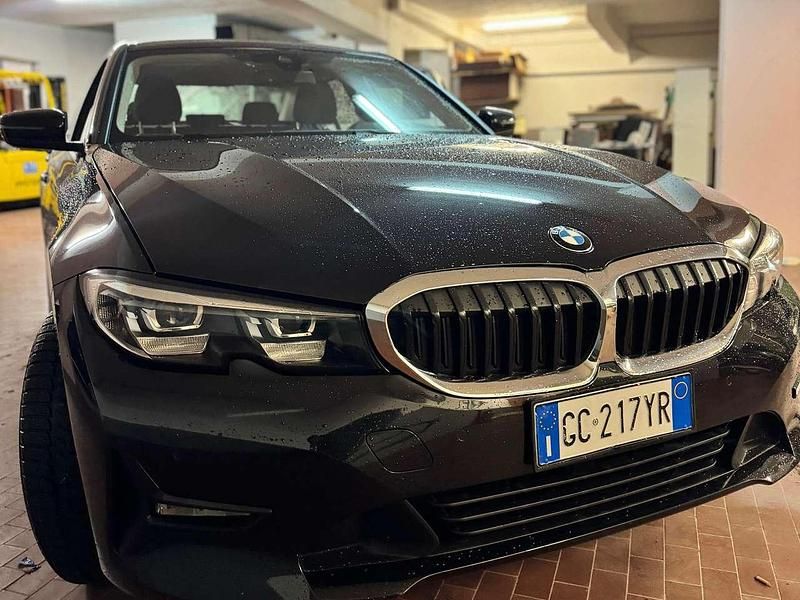 Usata BMW 320 190 CV (139 kW) 2020 Nero Berlina