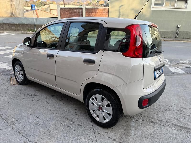 Usata Fiat Panda 69 CV (50 kW) 2016 Grigio Utilitaria