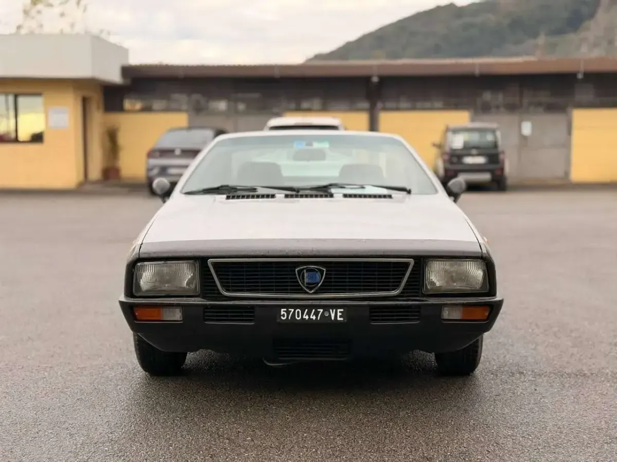 Usata Lancia Beta 117 CV (86 kW) 1976 Argento Coupé